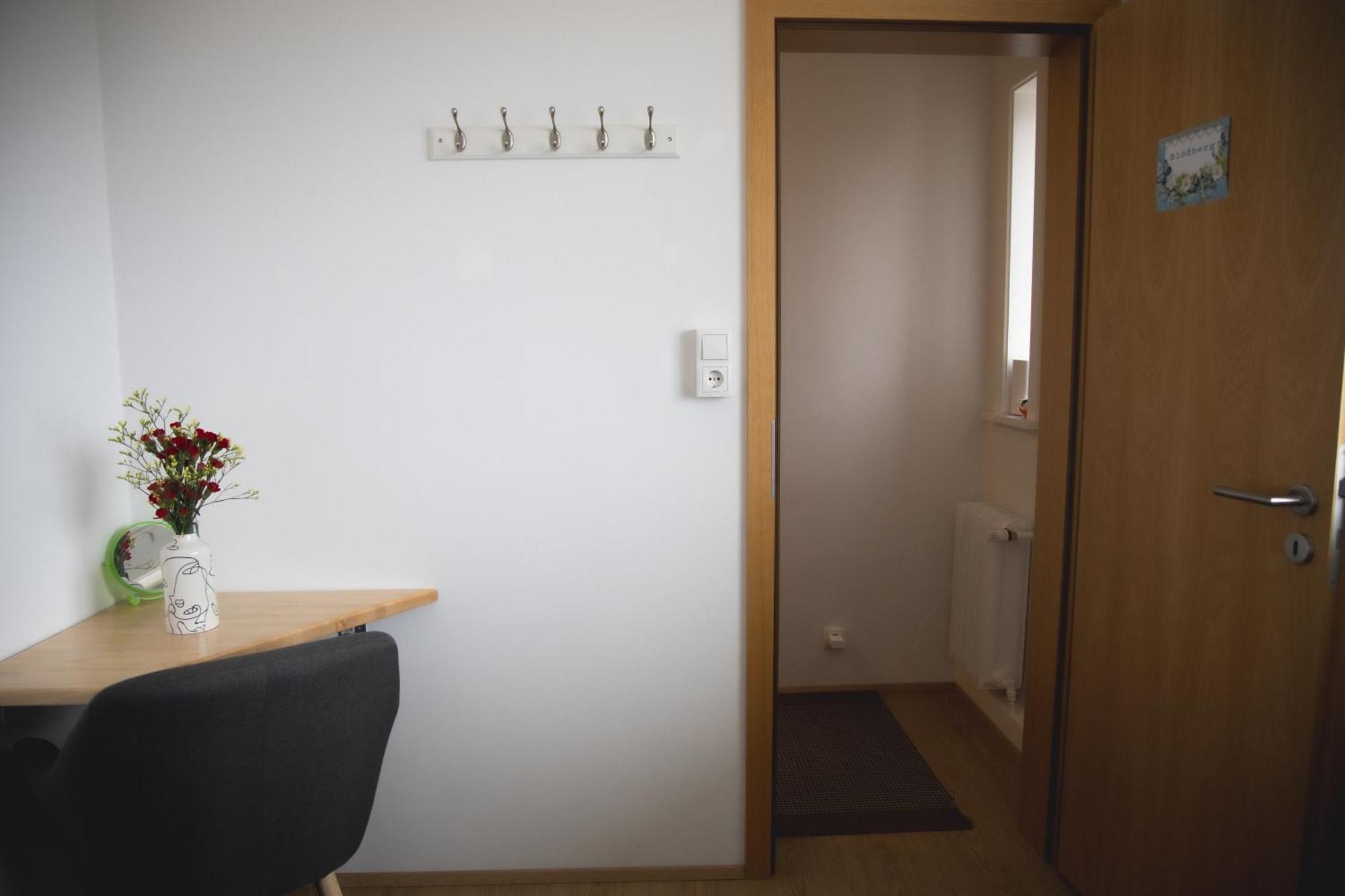 Setrith Guesthouse ボルガルネース エクステリア 写真