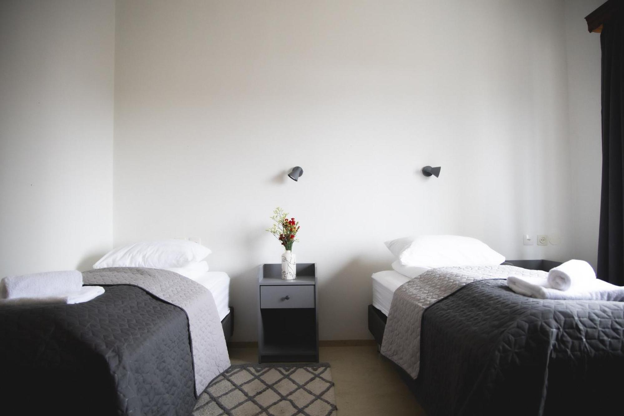 Setrith Guesthouse ボルガルネース エクステリア 写真