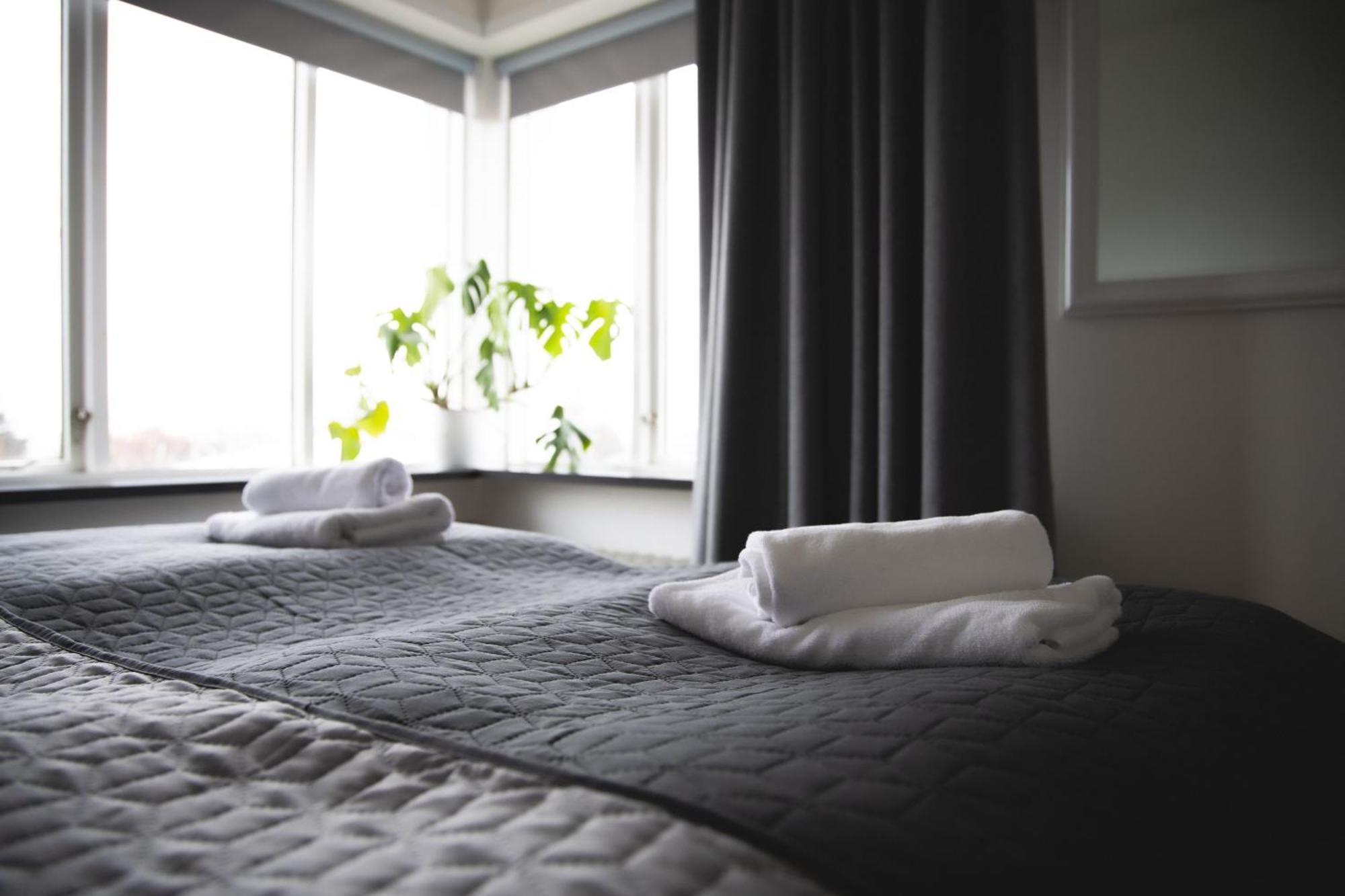 Setrith Guesthouse ボルガルネース エクステリア 写真