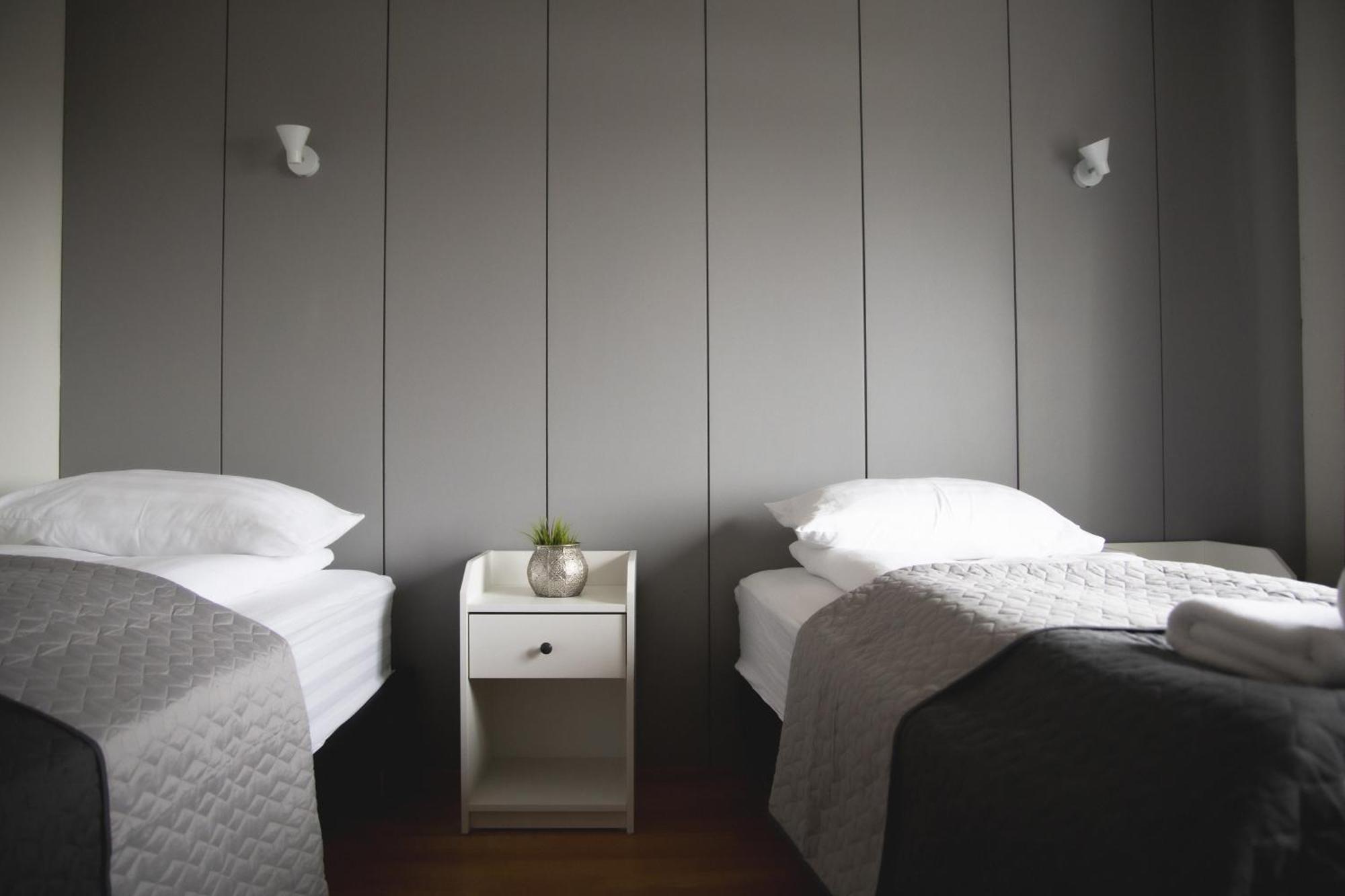 Setrith Guesthouse ボルガルネース エクステリア 写真