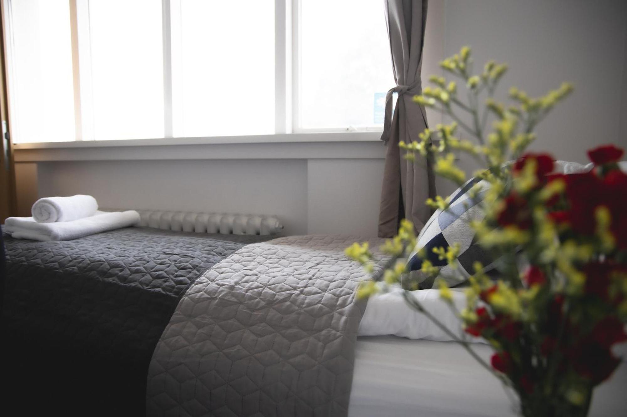 Setrith Guesthouse ボルガルネース エクステリア 写真