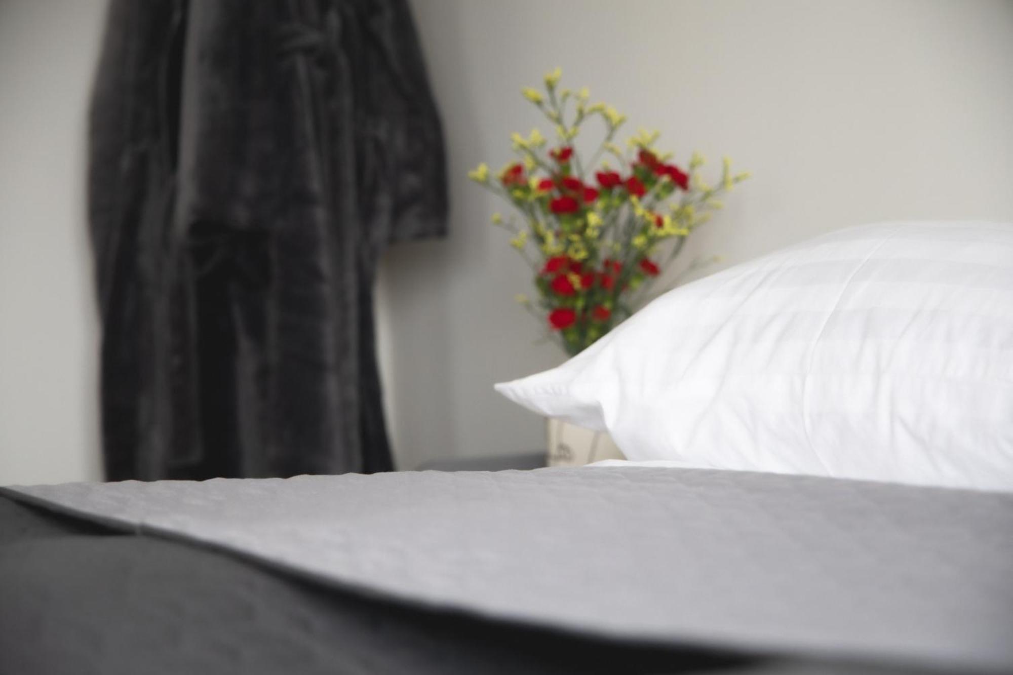 Setrith Guesthouse ボルガルネース エクステリア 写真