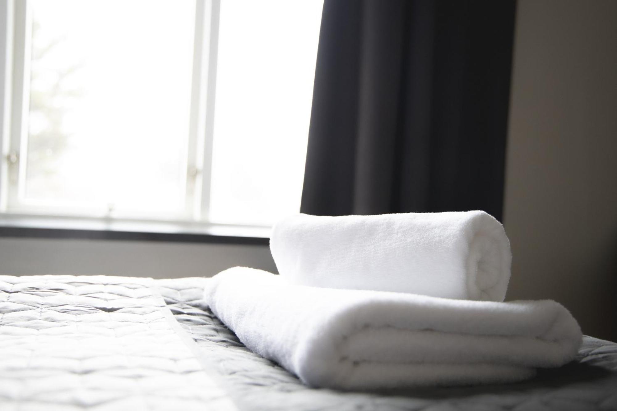 Setrith Guesthouse ボルガルネース エクステリア 写真