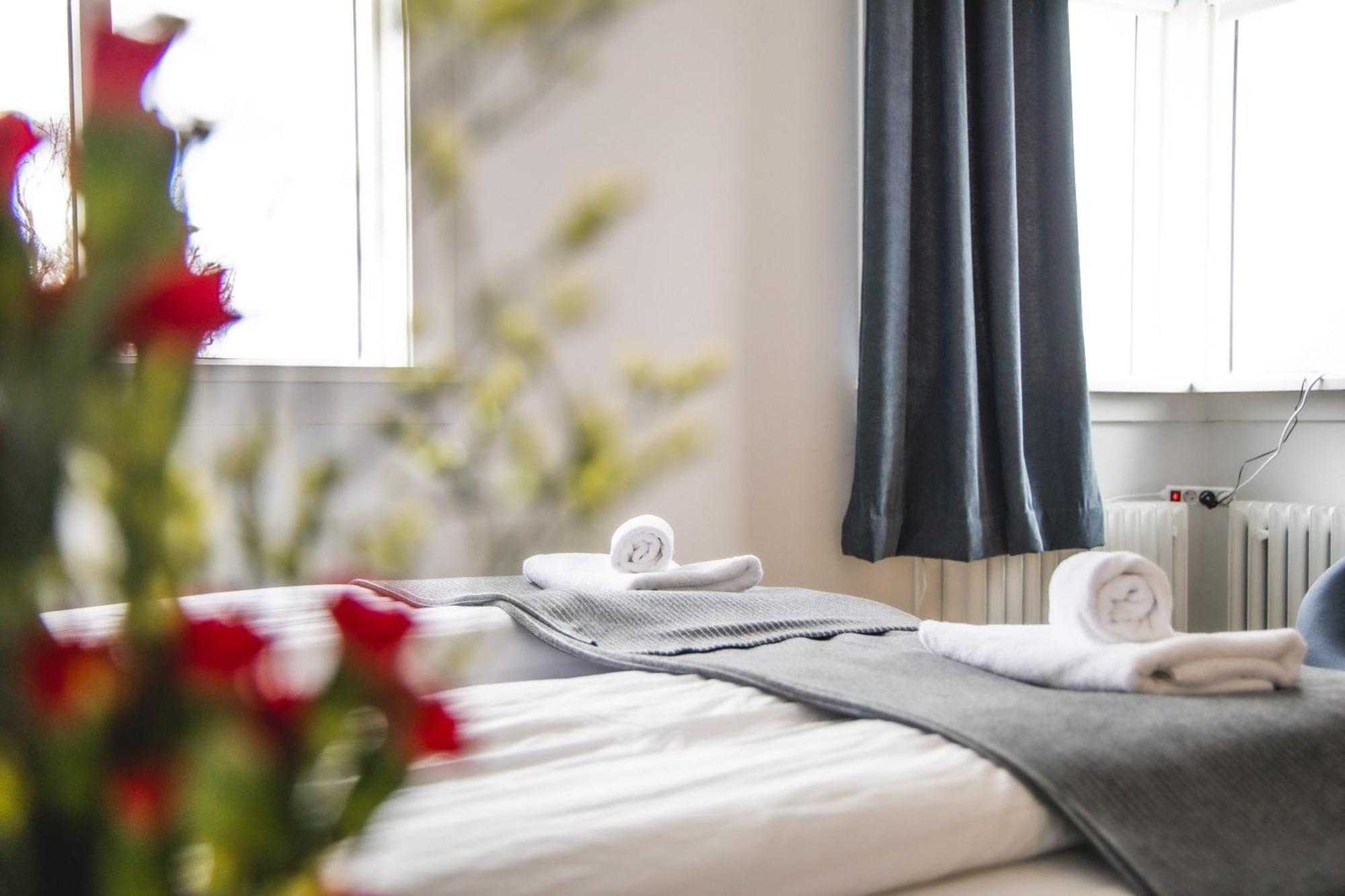 Setrith Guesthouse ボルガルネース エクステリア 写真