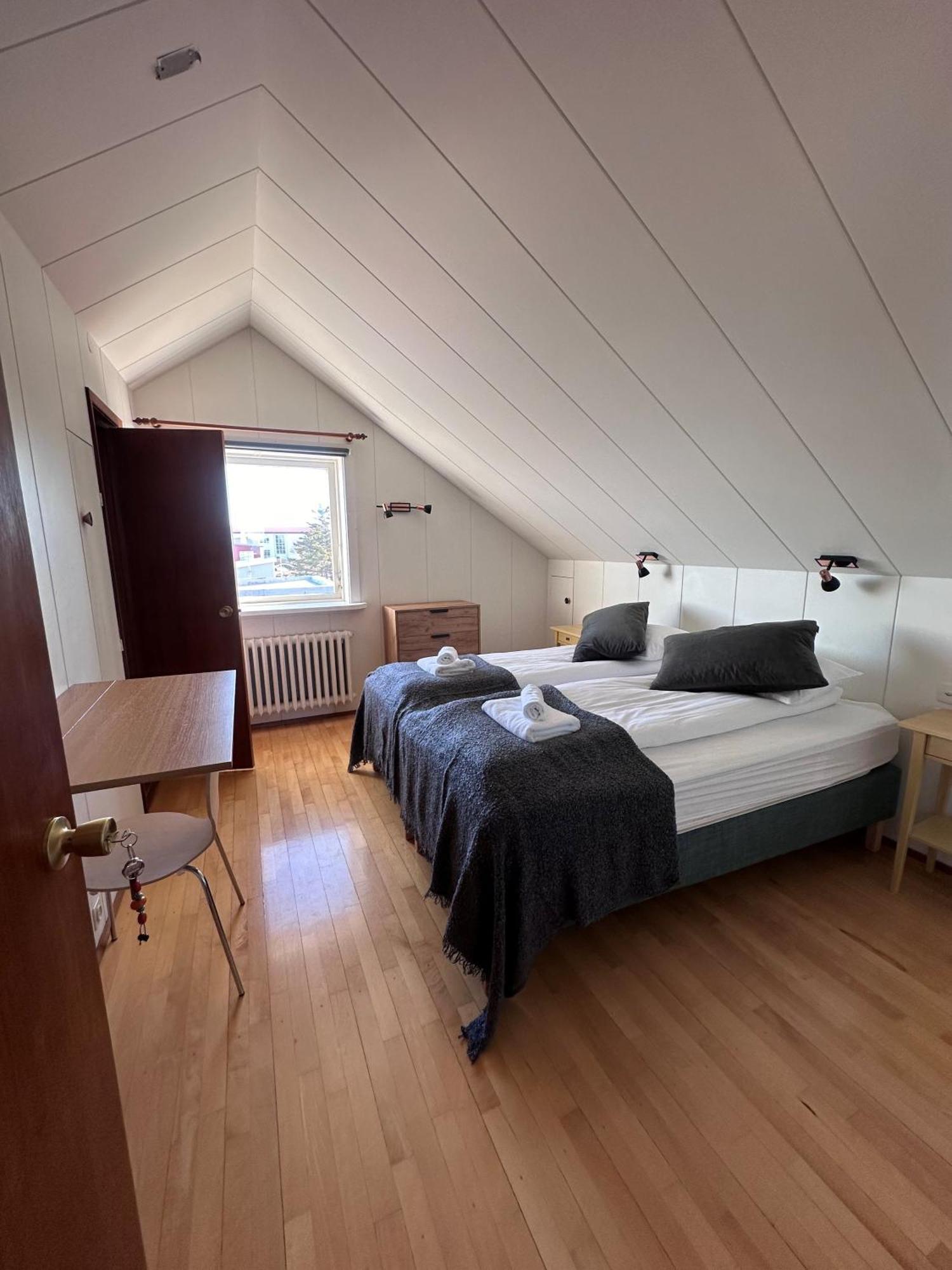 Setrith Guesthouse ボルガルネース エクステリア 写真