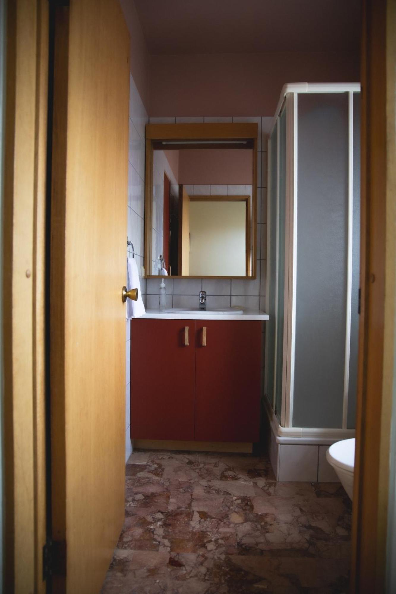 Setrith Guesthouse ボルガルネース エクステリア 写真